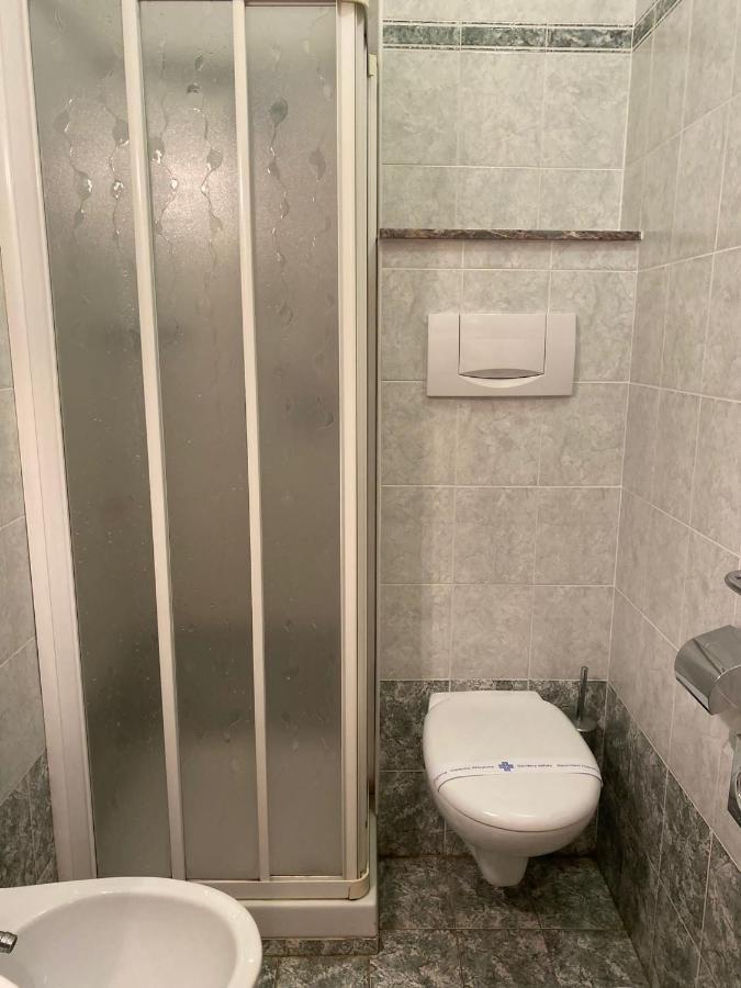 רוסולינה מארה Hotel Pine Beach מראה חיצוני תמונה