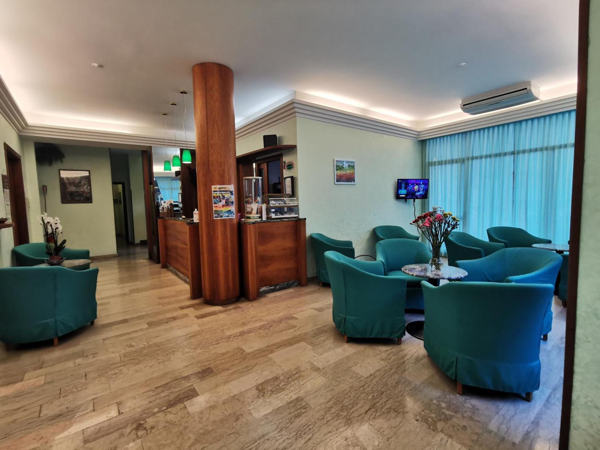רוסולינה מארה Hotel Pine Beach מראה חיצוני תמונה
