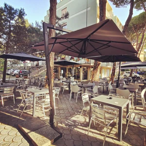 רוסולינה מארה Hotel Pine Beach מראה חיצוני תמונה